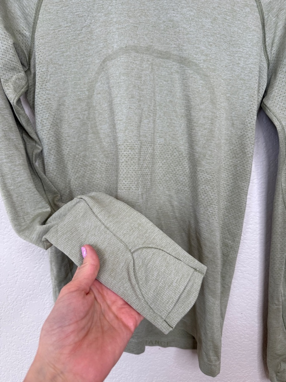 Lululemon Swiftly Tech Long Sleeve Top Light Green size 8 Womens - Picture 5 of 11